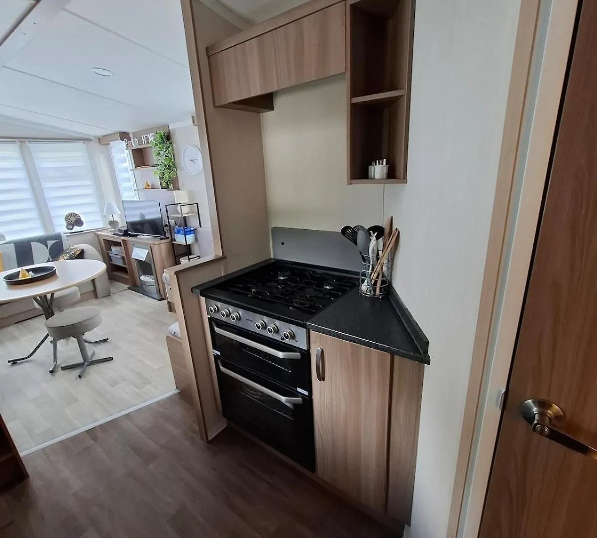 아파트 Mobihome Comfort 3 Chambres 6 Personnes 크로하스칼노엣